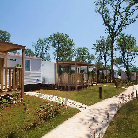 Casa de Férias Holiday Camping Lanterna.3 *