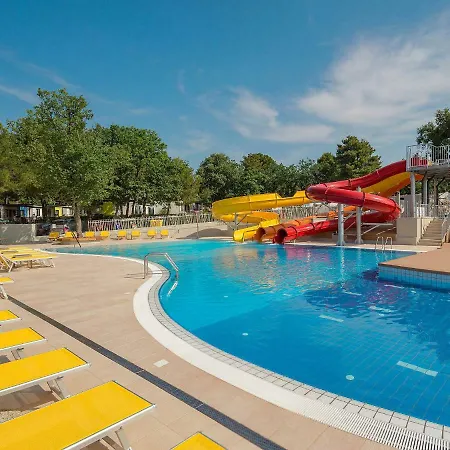 Casa de Férias Holiday Camping Lanterna.3